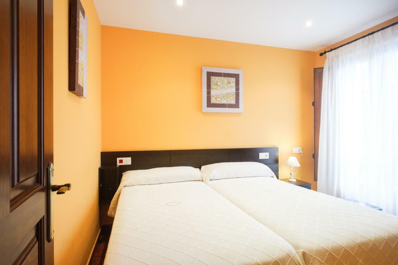 Apartamentos De Herminia Manzaneda  Eksteriør billede