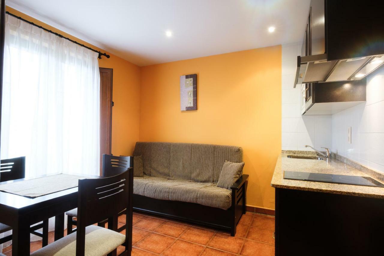 Apartamentos De Herminia Manzaneda  Eksteriør billede