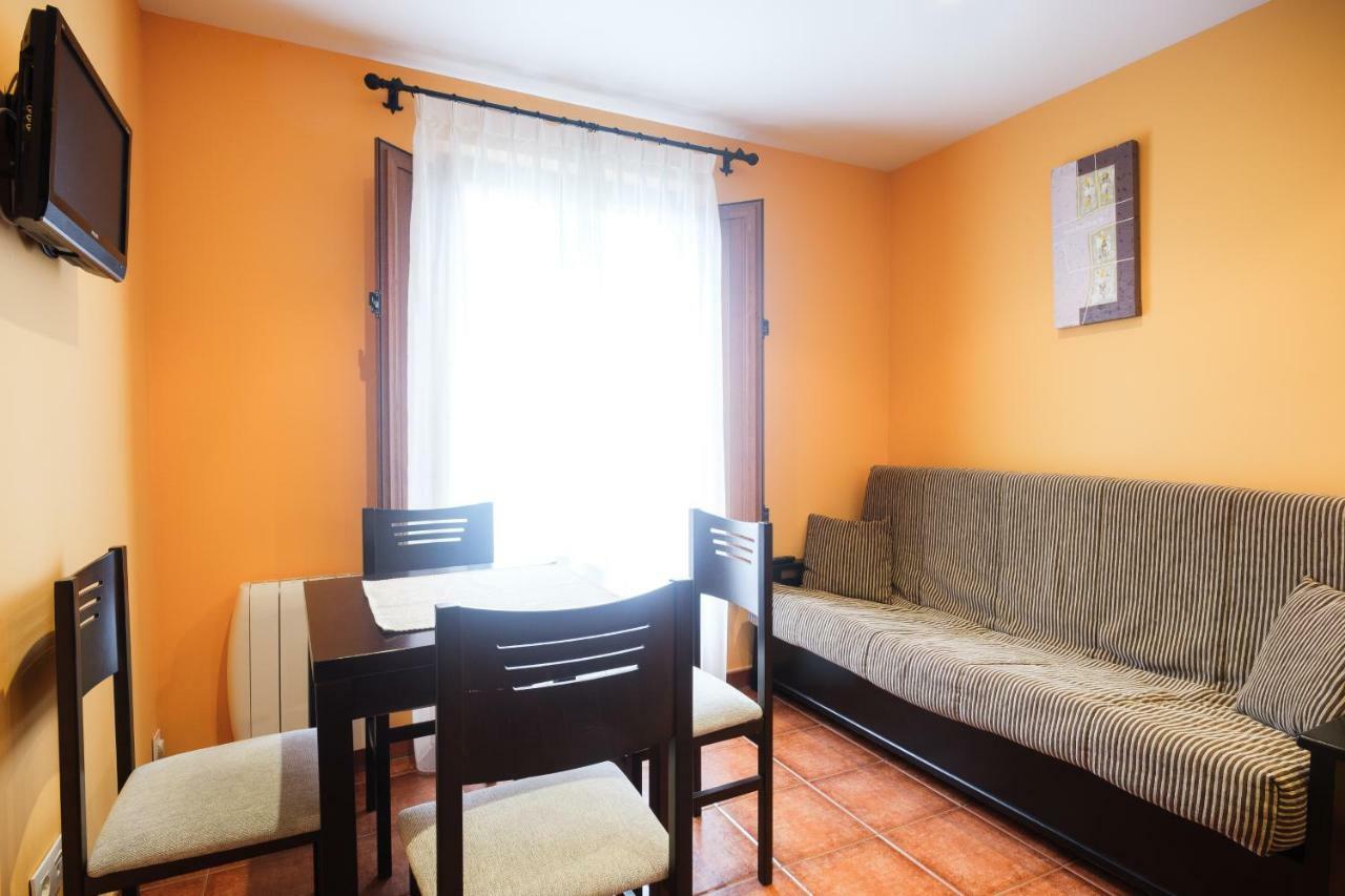 Apartamentos De Herminia Manzaneda  Eksteriør billede